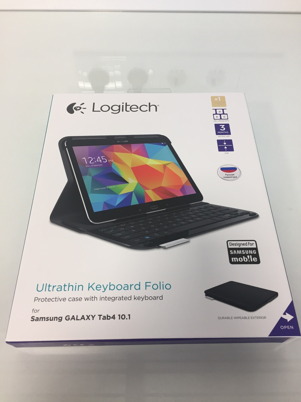 Logitech Ultrathin Keyboard Folio for Samsung Galaxy Tab 4 (Russian Layout) - 1