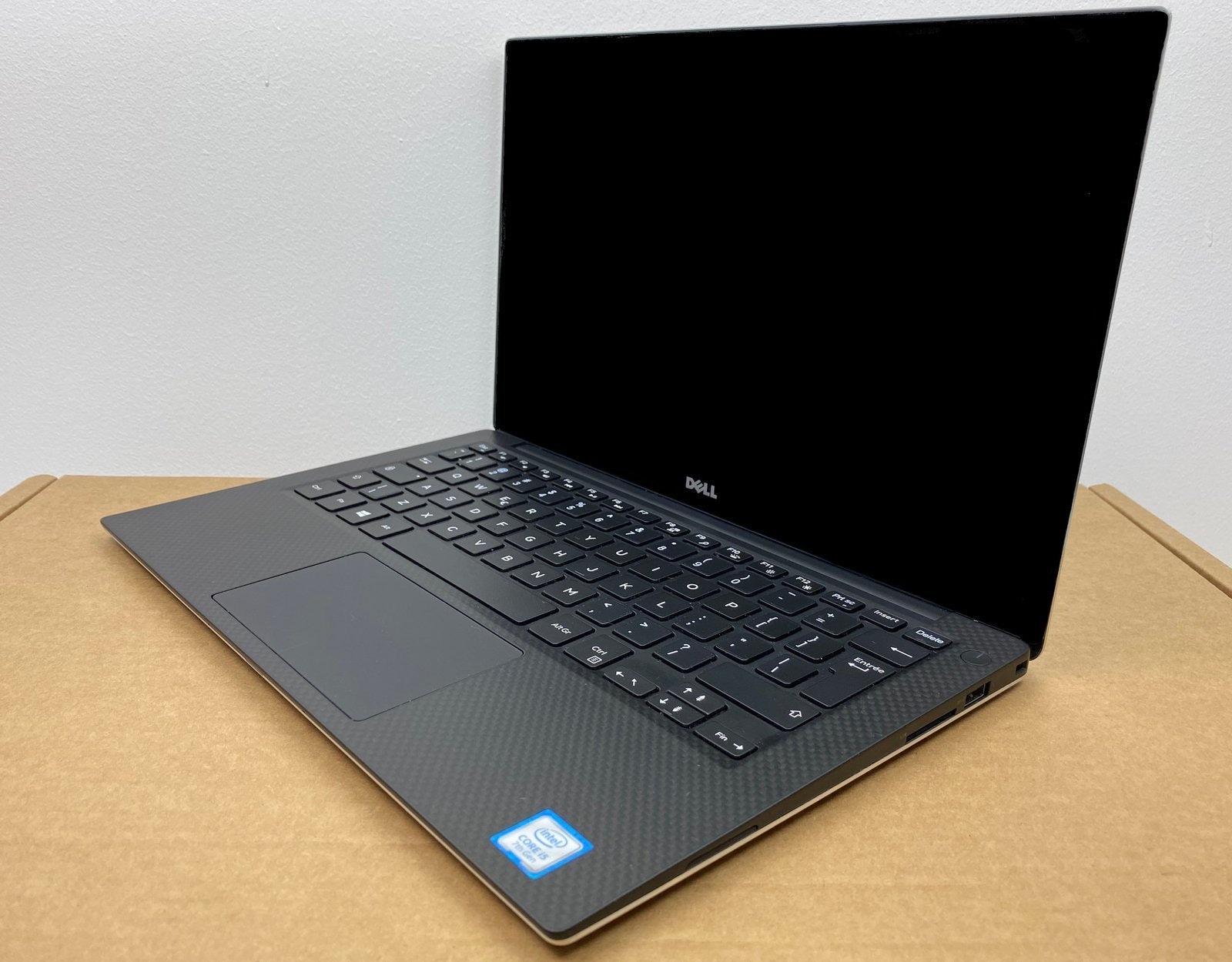 Laptop Dell XPS 13 9360 i5 - 7 generacji / 8GB / 256 GB SSD / 13,3 FullHD / W10P / Klasa A - 4
