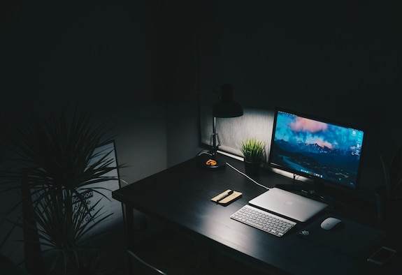 A Short Guide to Graphic and CAD Applications