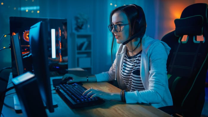 8 Best PC Games for Female Gamers