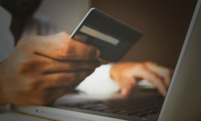 Prepaid Cards vs. Gift Cards | How to Choose the Right?
