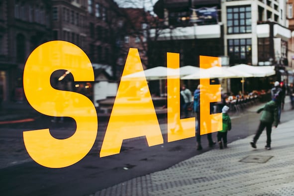 Smart Shopper's Guide to Black Friday: Essential Tips